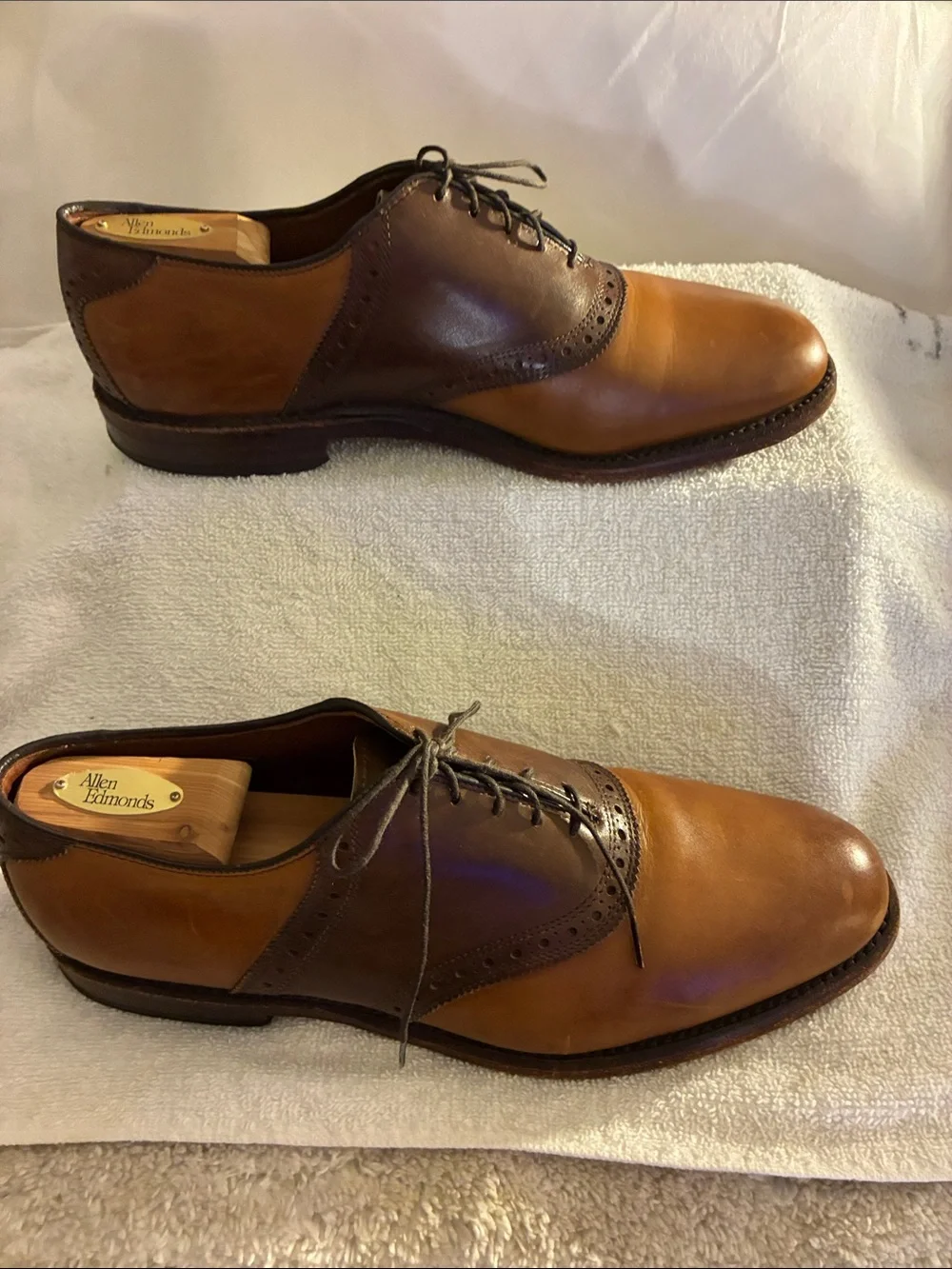 Allen Edmonds Shelton 2.0 2-Tone Tan & Dark Brown Leather Derby Shoes